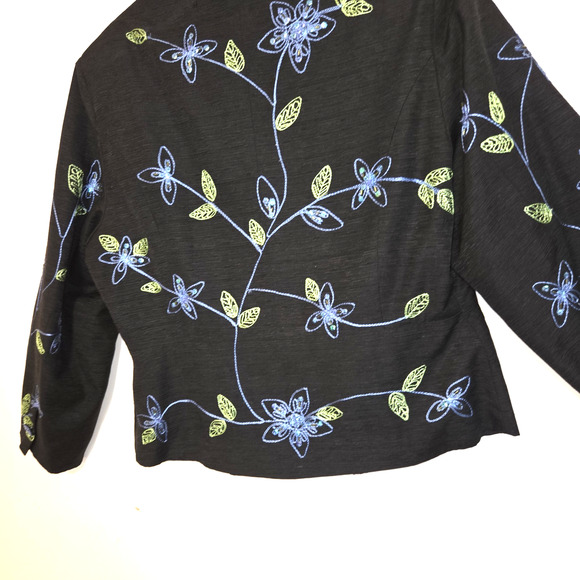 VTG Silk Embroidered Floral Black Jacket Top Plus 2X Sequins Artsy Art To Wear - Picture 8 of 16